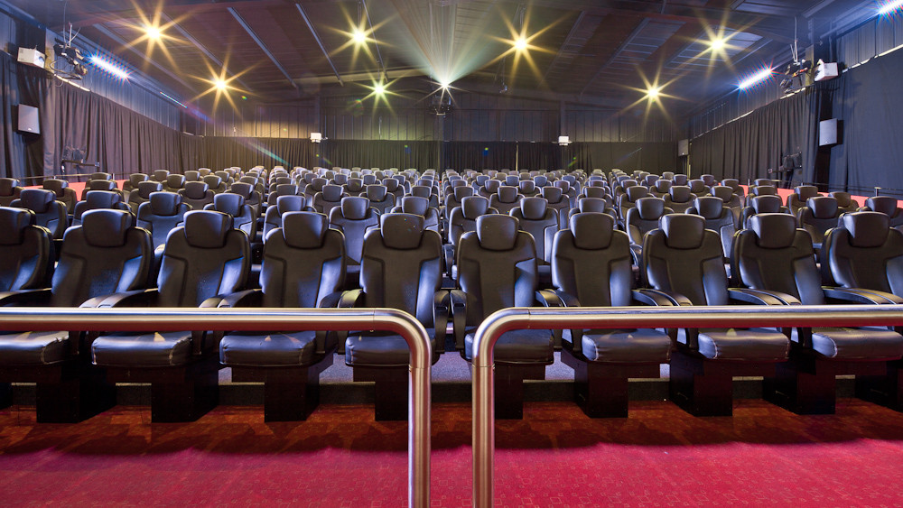 4D Cinema Drayton Manor England Simworx